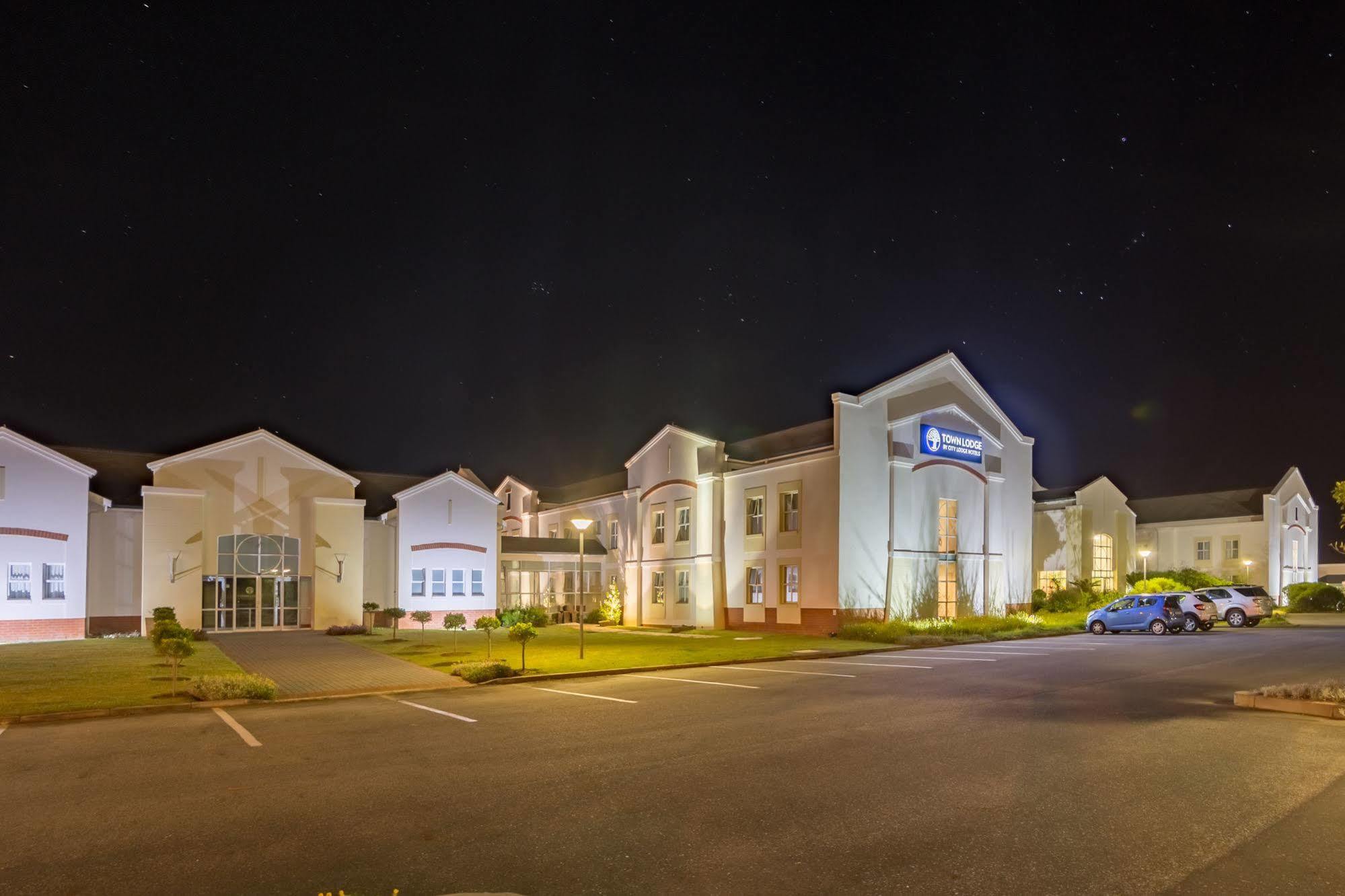 Town Lodge George Exterior foto